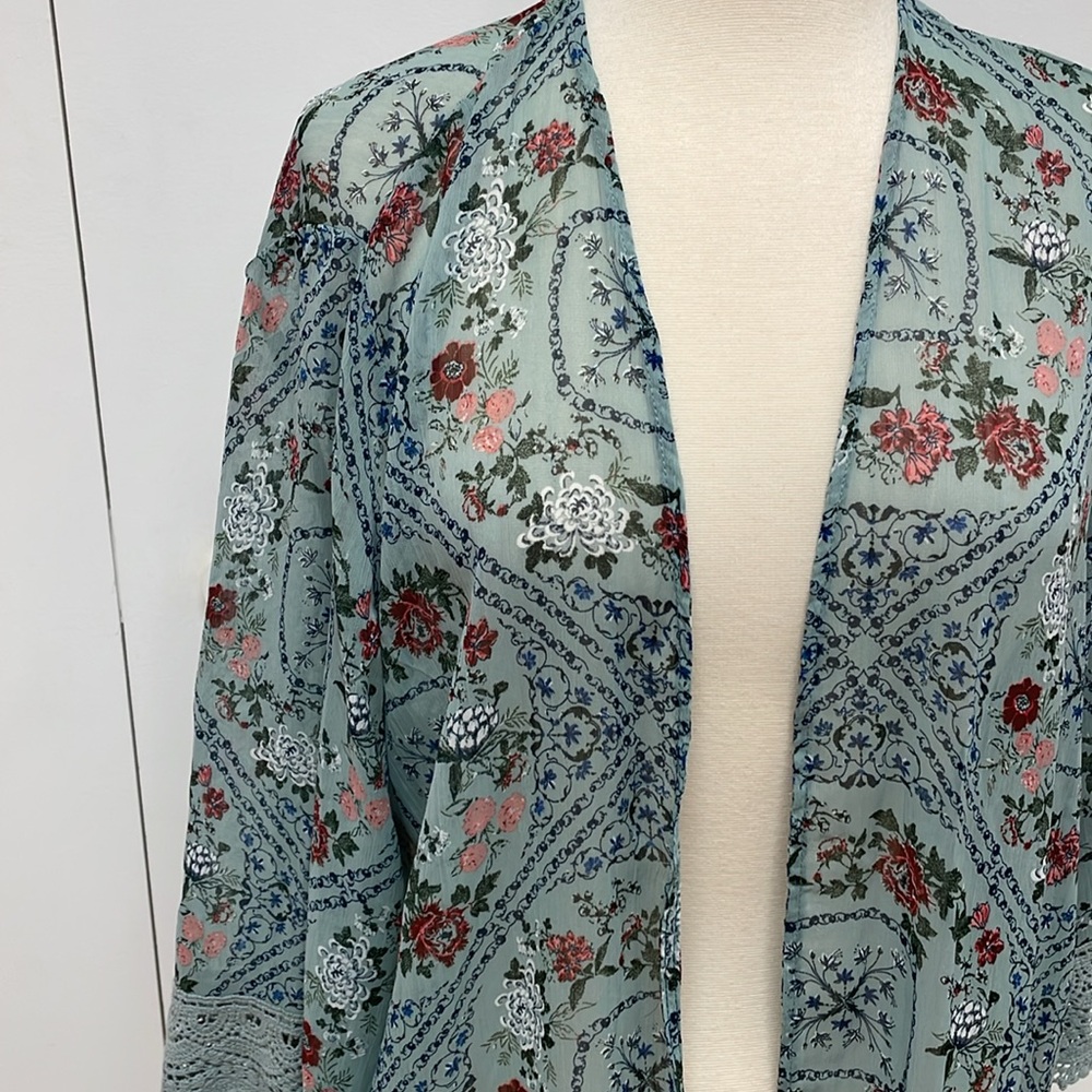 NWT Kimono - Picture 3 of 8